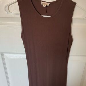 Flattering Sleeveless Brown Ribbed Maxi Dress in Excellent condition Size M